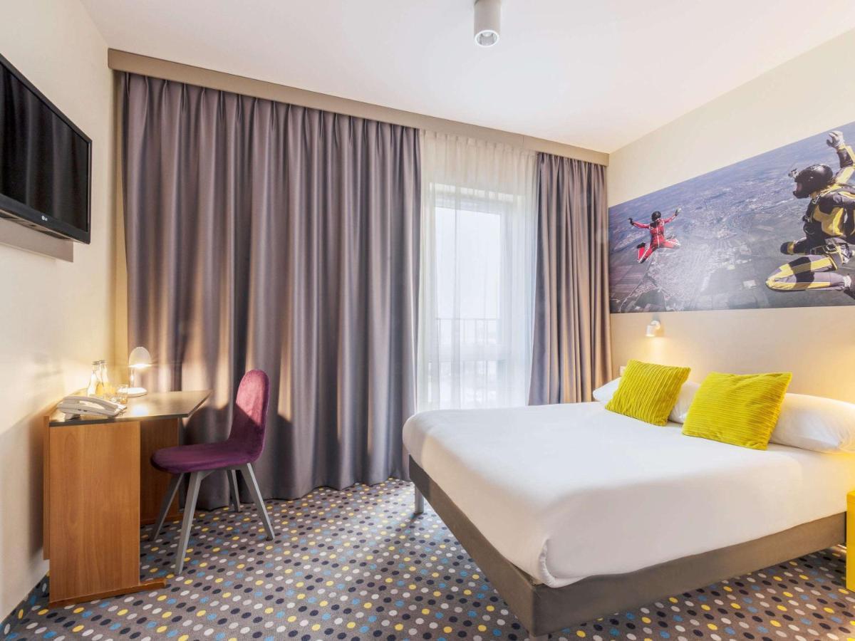 Ibis Styles Warszawa West Hotel Mory Buitenkant foto