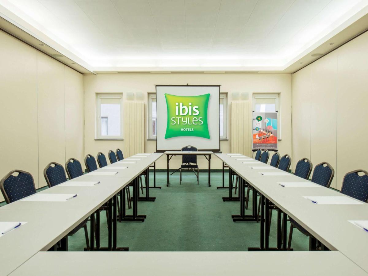 Ibis Styles Warszawa West Hotel Mory Buitenkant foto