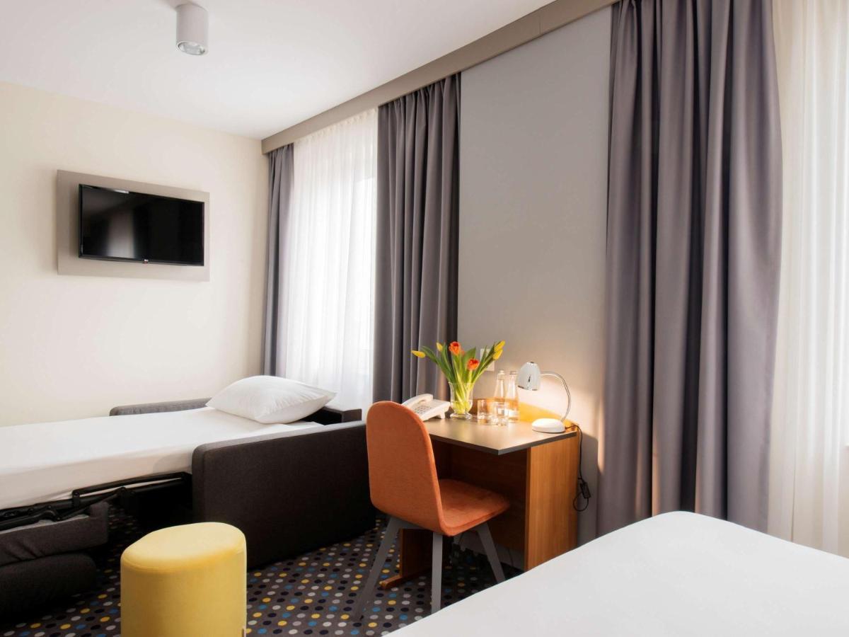 Ibis Styles Warszawa West Hotel Mory Buitenkant foto